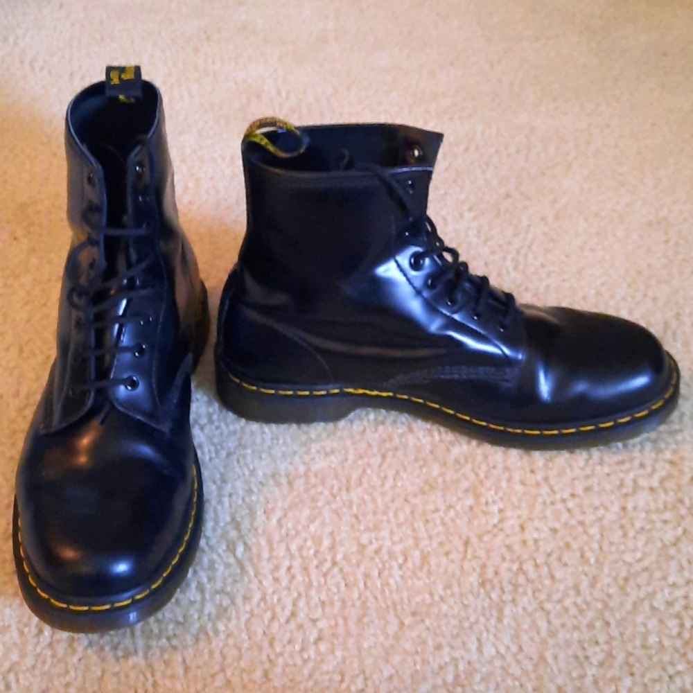 Dr Martens 8 hole